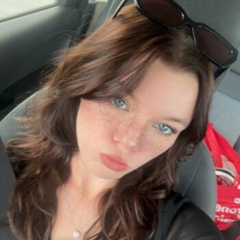 Babysitter in Christchurch: Crystal