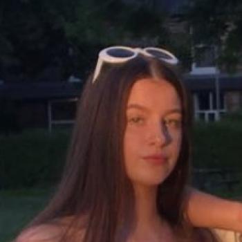 Babysitter in Manchester: Emily