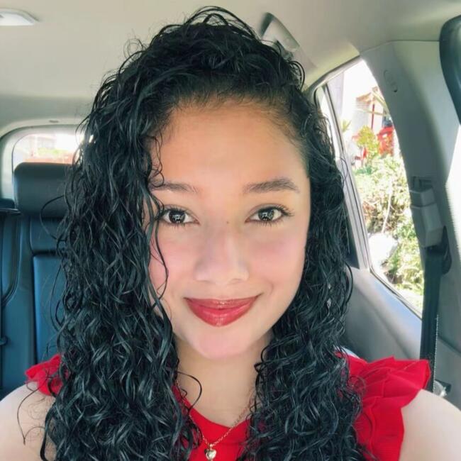 Babysitter in San Antonio: Alondra Giseth