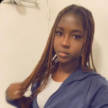 Babysitter in Éragny: Maimouna
