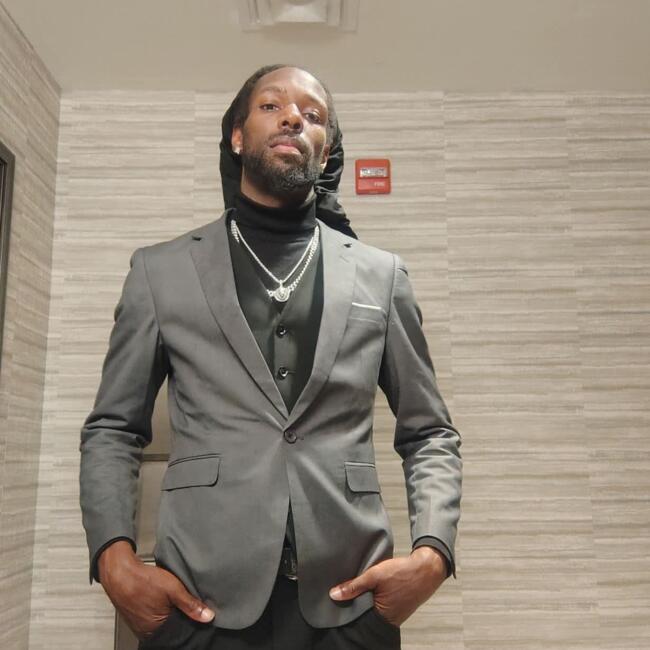 Babysitting job in Buffalo: Lee