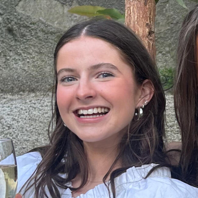 Babysitter in Hobart: Madeleine