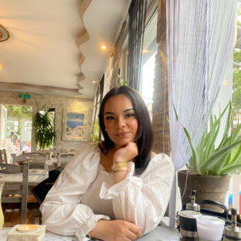 Babysitter Unna: Sameera