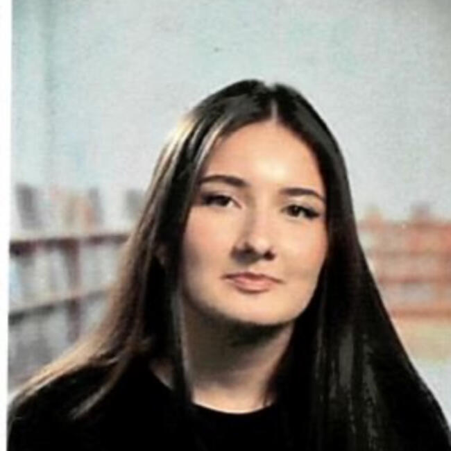 Baby-sitter à Saint-Ismier: Eva