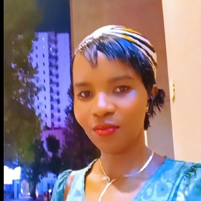 مربية أطفال في دبي: Ankunda