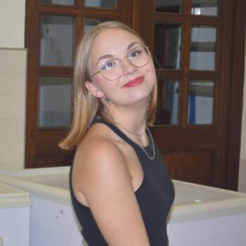 Babysitter Ath: Sarah