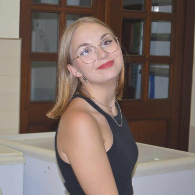 Babysitter in Ath: Sarah