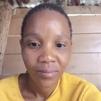 Babysitting job in KwaDukuza: babysitting job Xolelwa