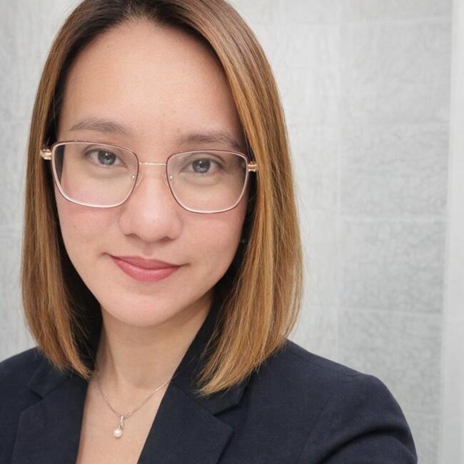 Babysitter in Auckland: Dinaflor