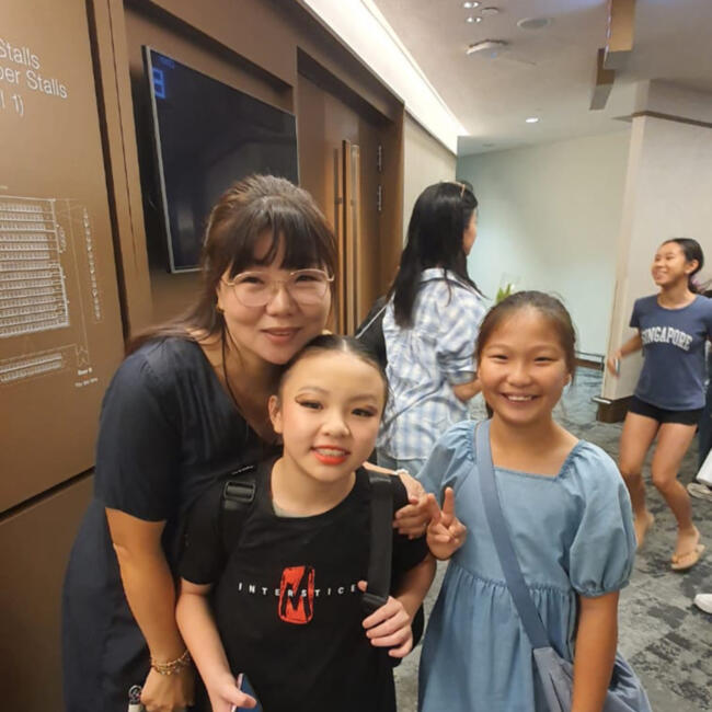 Babysitter in Singapore: Cathy
