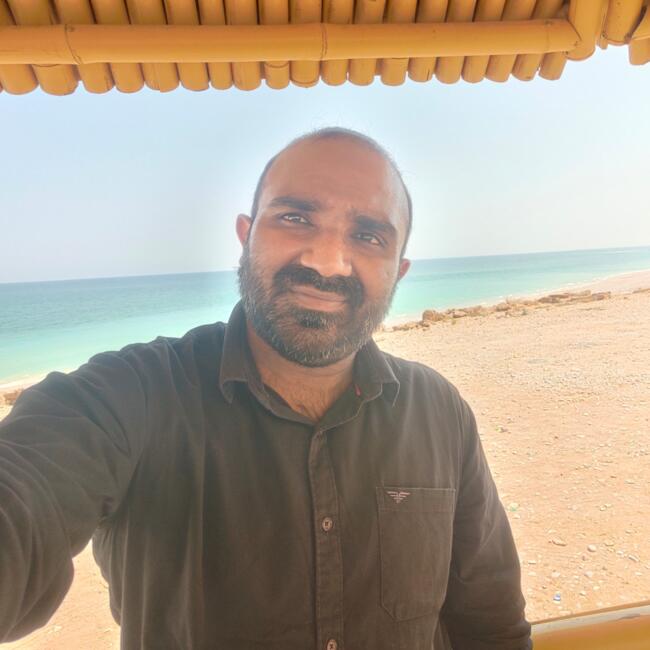 कोच्चि में बेबीसिटर: Sanoj