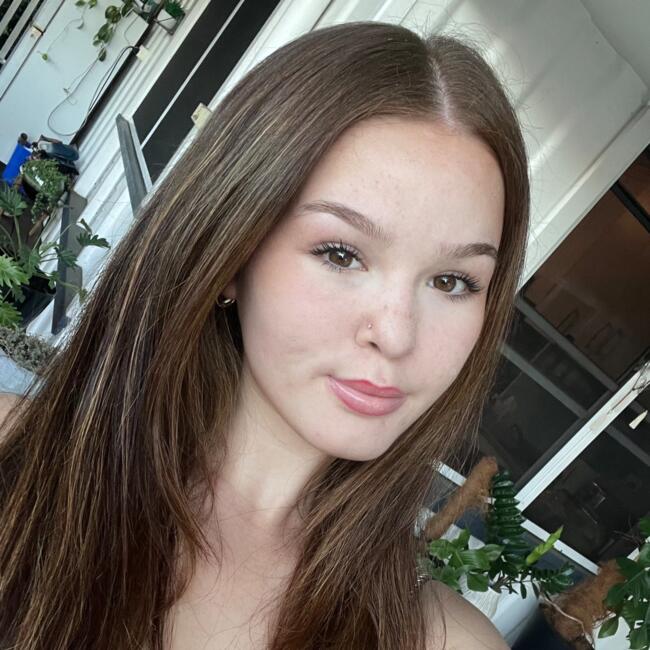 Babysitter in Townsville: Leila