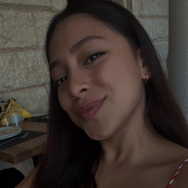 Babysitter in Naxxar: Yiseth