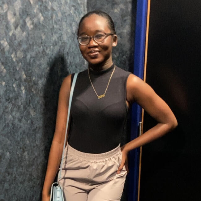 Babysitter in Croydon: Cynthia