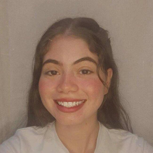 Babysitter in Três Lagoas: Sara