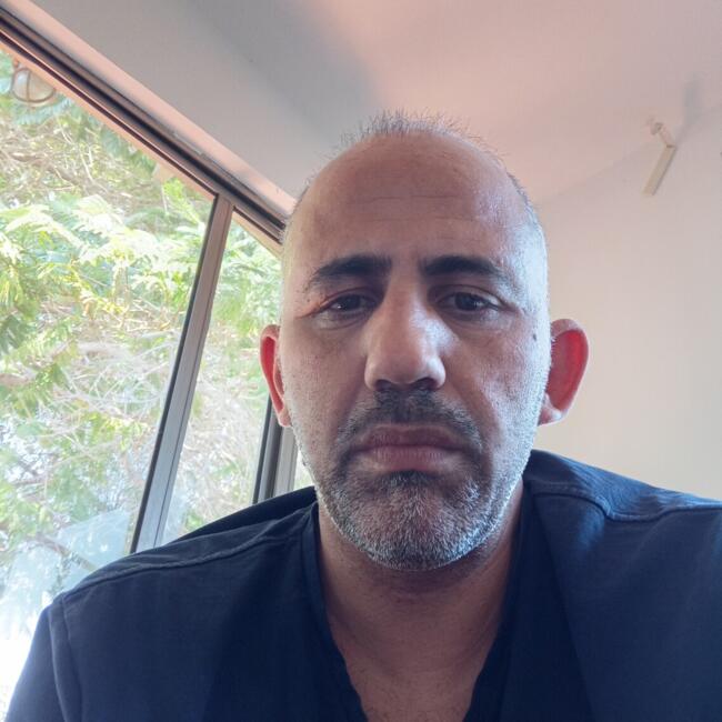 משרת בייביסיטר ב- ‏נהריה: Elad