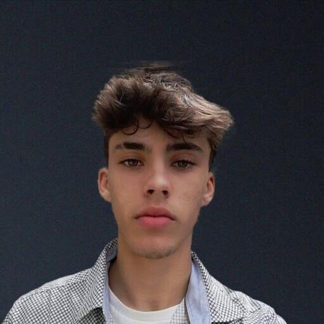 Babysitter in Cascais: Leonardo