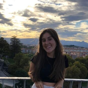 Babysitter in Pamplona: Nerea
