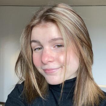 Babysitter in Nuits-Saint-Georges: Jane