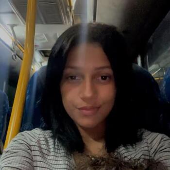 Babysitter in Mangaratiba: Letícia