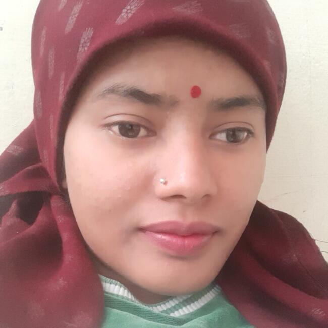 देहरादून में बेबीसिटर: Mansi Rana