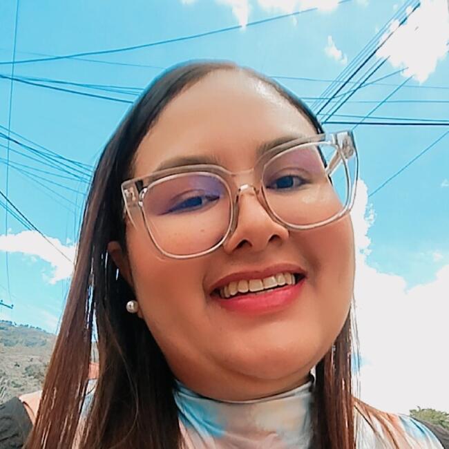 Babysitter in Rome: Yorgelis