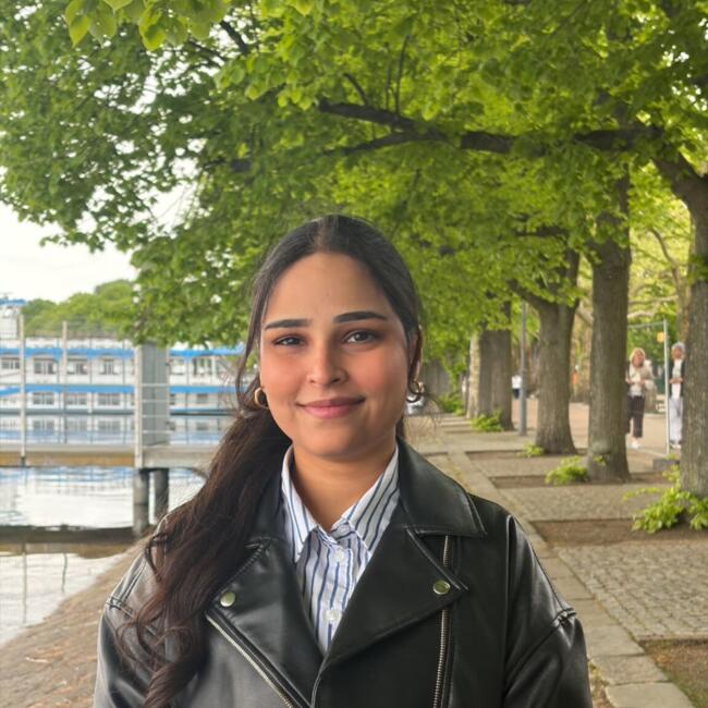 Babysitter in Berlin: Gursimran