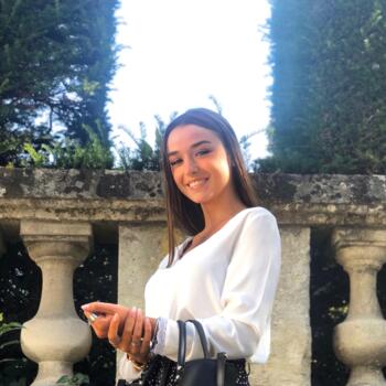 Babysitter in Tours: Axelle