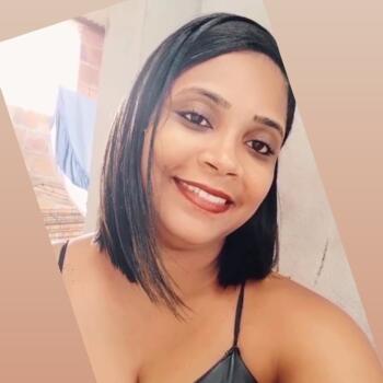 Babá em Camaçari: Erika