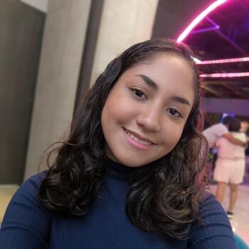 Babysitter in Caracas: Arianny