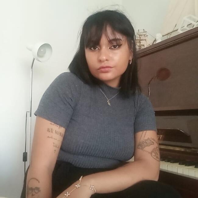 Emprego de babá em Brasília: Nabia