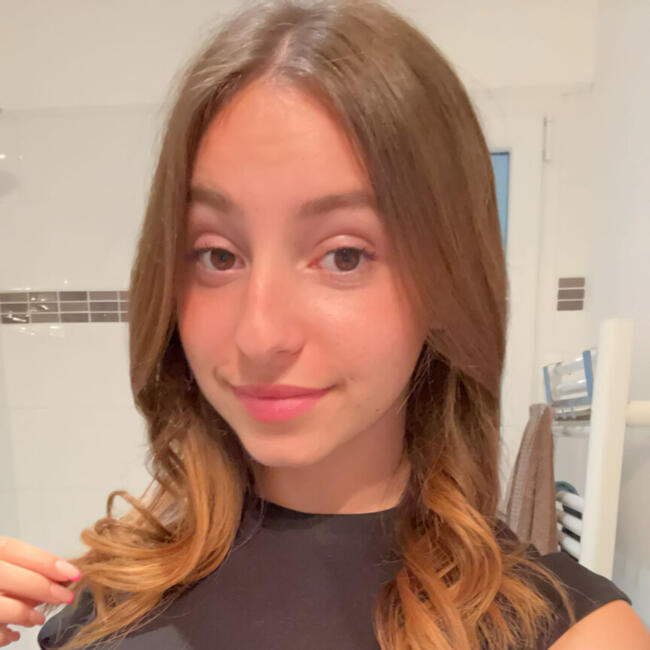 Babysitter in Toulon: Fanette