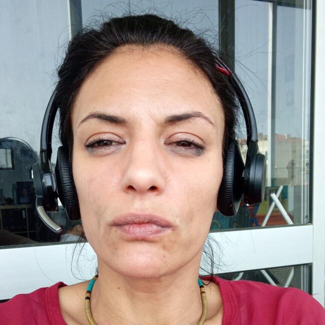 Trabalho de babysitting em Cascais: Iris