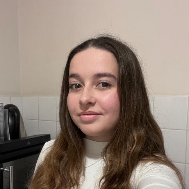 Babysitter in Lamballe: Clara