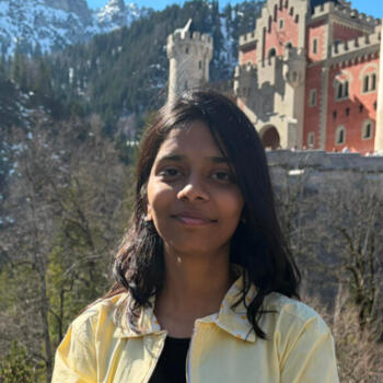 Babysitter in Dresden: Jagruthi