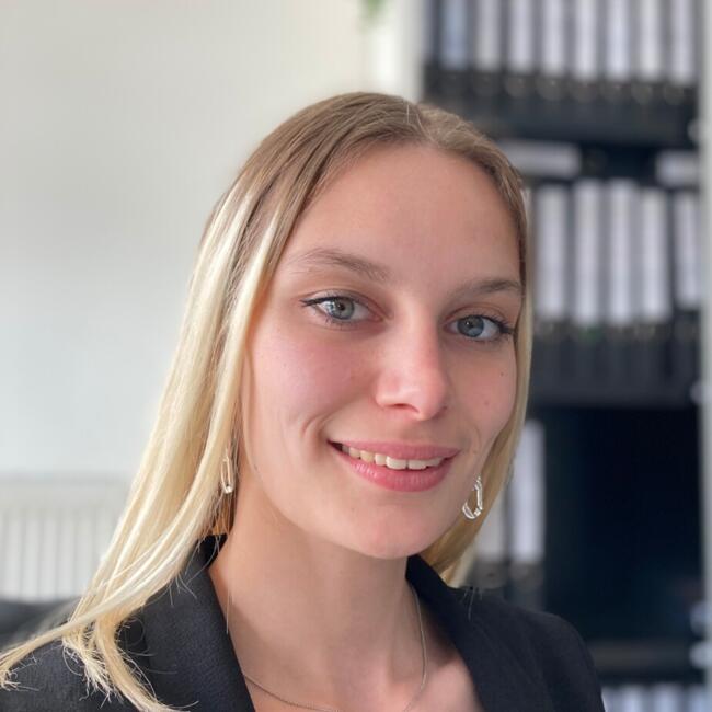 Babysitter in Sint-Pieters-Leeuw: Chloe