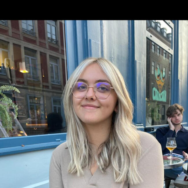 Babysitter in Cergy: Léa