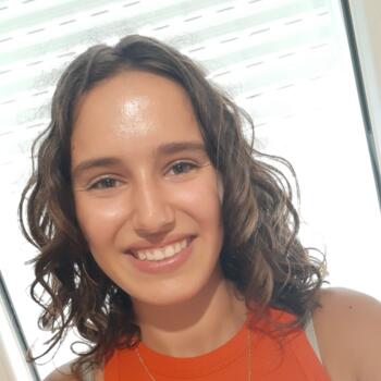 Babysitter in Saintes: Louane