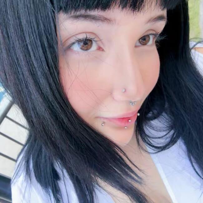 Babysitter in São José (São José): Isabella R.