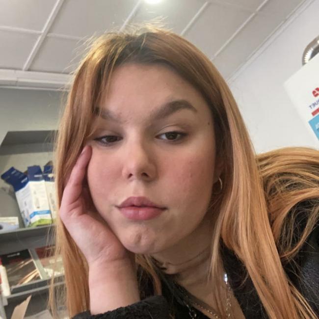 Babysitter in Lens: Sevim