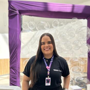 Babysitter in Caruaru: Júlia