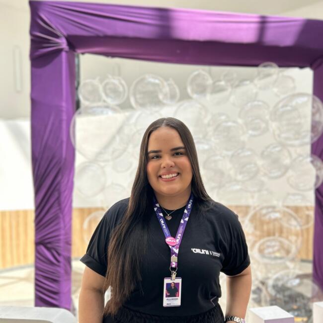 Babysitter in Caruaru: Júlia