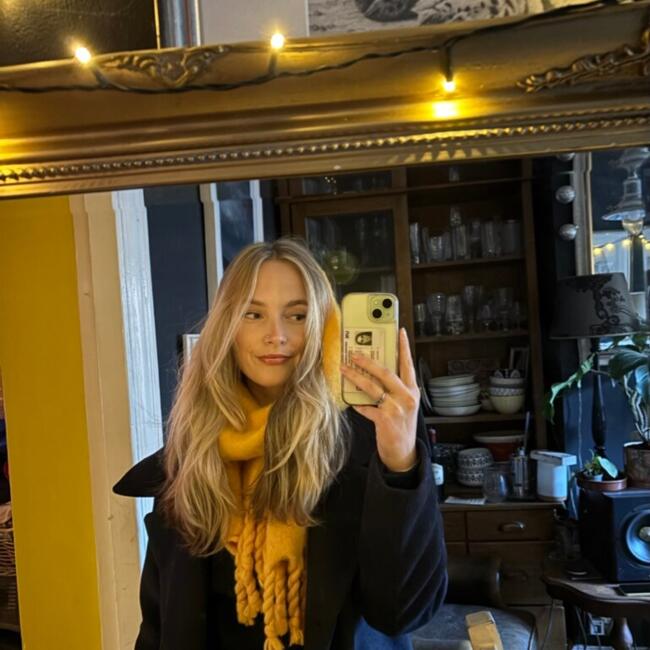 Babysitter in Edinburgh: Iona