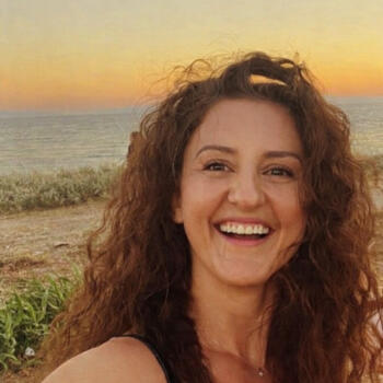 Babysitter Thermi: Ντορινα