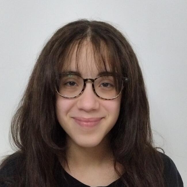 Babysitter in Alcalá de Guadaira: Lhuanna