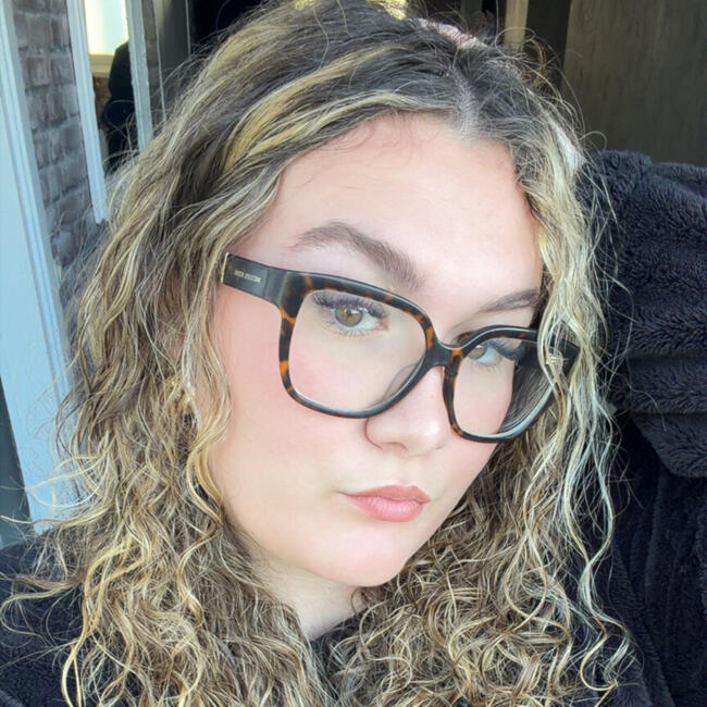 Babysitter in Blaringhem: Louise