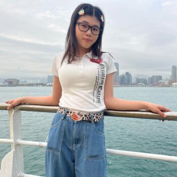 Babysitter in Tuen Mun: Esther