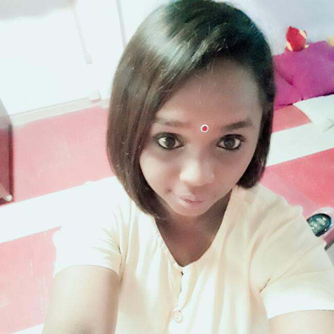 Babysitting job in Singapore Island: Vinothini