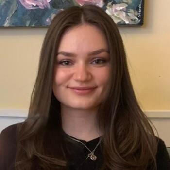 Babysitter Vancouver: Julia