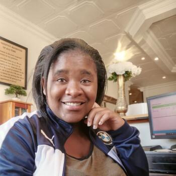 Babysitter Cape Town: Sharon